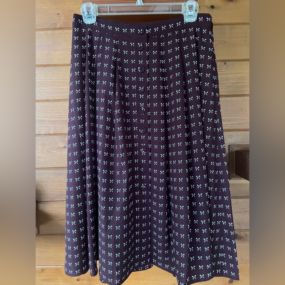 NWT Talbots Bow Pattern Button Front Skirt